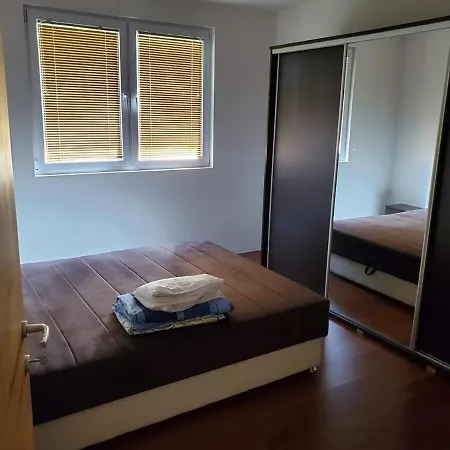 Ferienhaus Cozy Near Carsija And Airport *