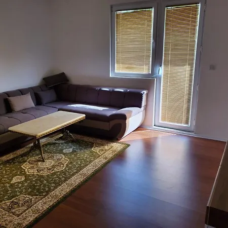 Cozy Near Carsija And Airport Holiday home